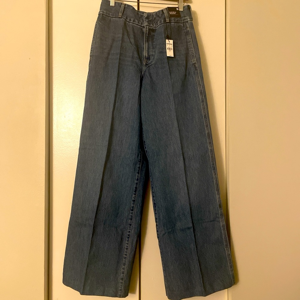 NWT Express SUPER HIGH WAISTED MEDIUM WASH BAGGY WIDE LEG JEANS - 8R